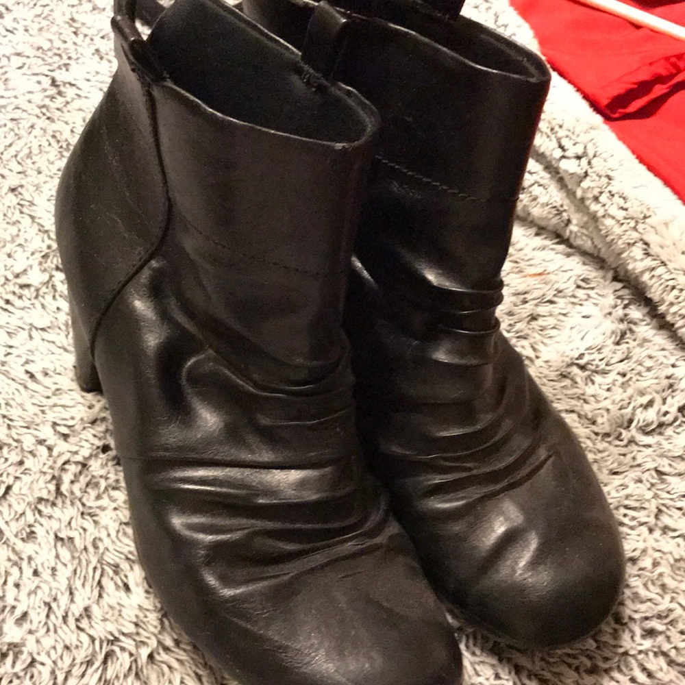 Ankle boots